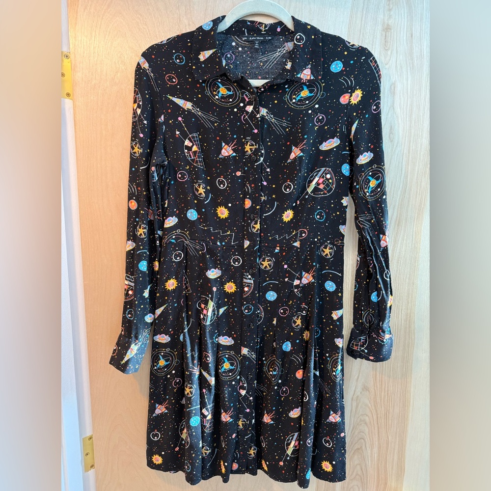 & Other Stories Black Midi Dress with Colorful Space Print - Picture 6 of 12